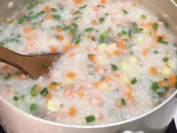 12 Cách nấu cháo thịt bò cho bé ăn dặm thơm ngon, bổ dưỡng